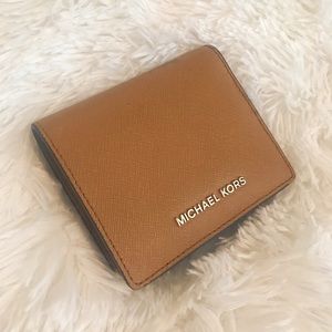 Michael Kors Mini Wallet